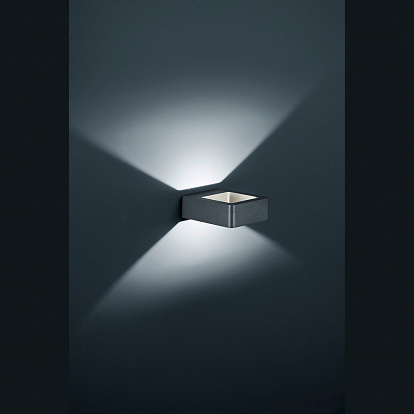 Design Aussenleuchte für die Wand mit starkem LED Licht 450 Lumen Leistung