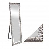 Standspiegel in silberner Farbe