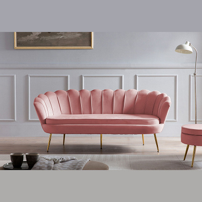 Dreisitzer Couch mit Samt Rose Bezug und Messingfüssen 180 cm Breite 